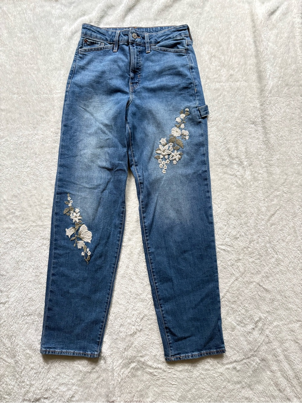 Old Navy High Rise OG Loose Medium Wash Jeans with Floral Embroidery